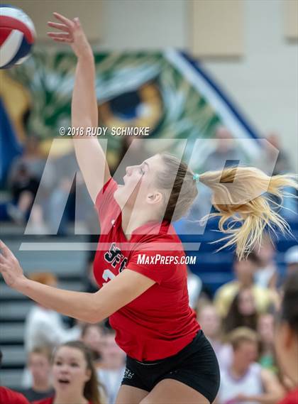 Thumbnail 3 in Santa Fe Christian @ Del Norte (CIF State D2 Round I Playoff) photogallery.