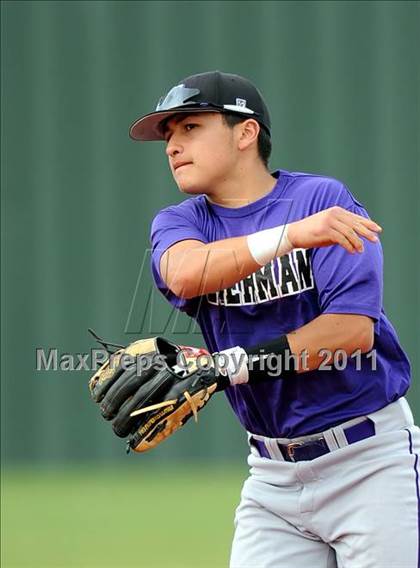 Thumbnail 1 in Canton vs Everman (Sunnyvale Tournament) photogallery.