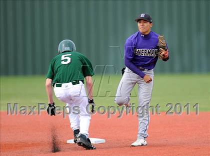 Thumbnail 2 in Canton vs Everman (Sunnyvale Tournament) photogallery.