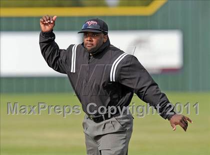 Thumbnail 3 in Canton vs Everman (Sunnyvale Tournament) photogallery.