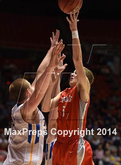 Thumbnail 2 in Orem vs. Bountiful (UHSAA 4A Final) photogallery.