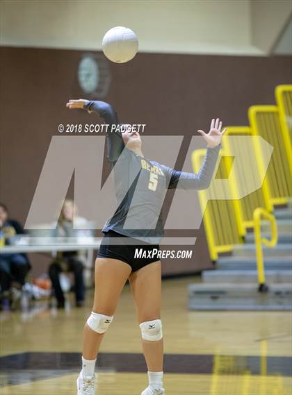 Thumbnail 2 in Notre Dame (SO) @ Temecula Valley (CIF Division I Playoff) photogallery.