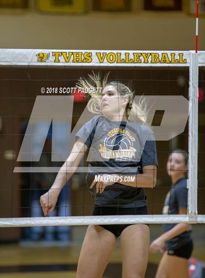 Thumbnail 1 in Notre Dame (SO) @ Temecula Valley (CIF Division I Playoff) photogallery.