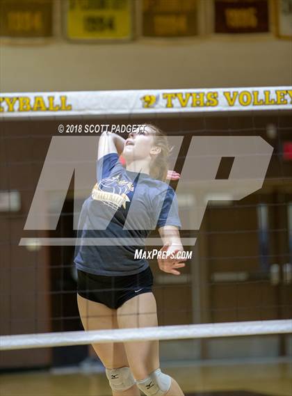 Thumbnail 3 in Notre Dame (SO) @ Temecula Valley (CIF Division I Playoff) photogallery.
