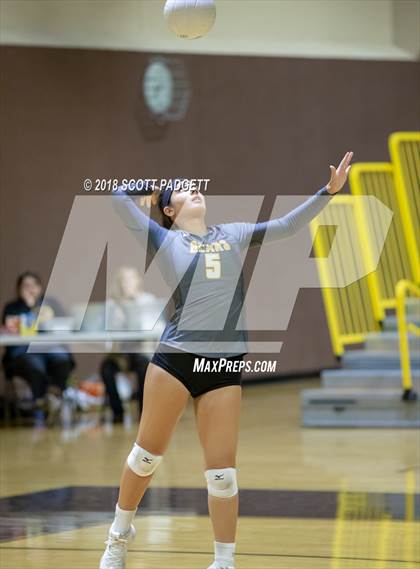 Thumbnail 1 in Notre Dame (SO) @ Temecula Valley (CIF Division I Playoff) photogallery.