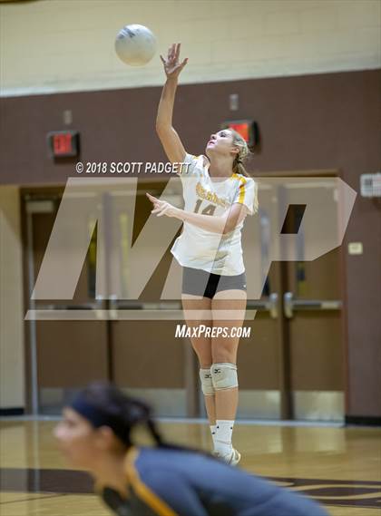 Thumbnail 2 in Notre Dame (SO) @ Temecula Valley (CIF Division I Playoff) photogallery.