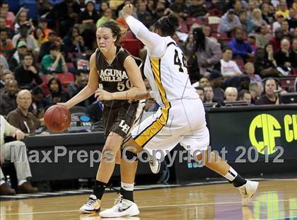 Thumbnail 3 in Bishop O'Dowd vs. Laguna Hills (CIF State D3 Final) photogallery.