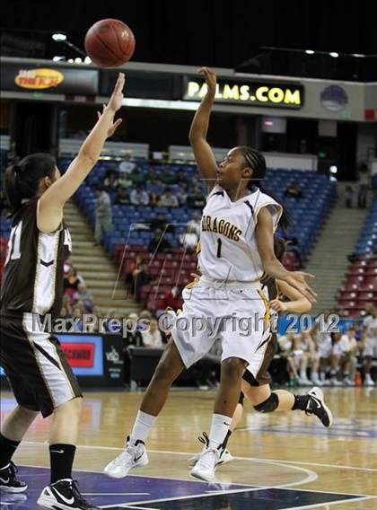 Thumbnail 1 in Bishop O'Dowd vs. Laguna Hills (CIF State D3 Final) photogallery.