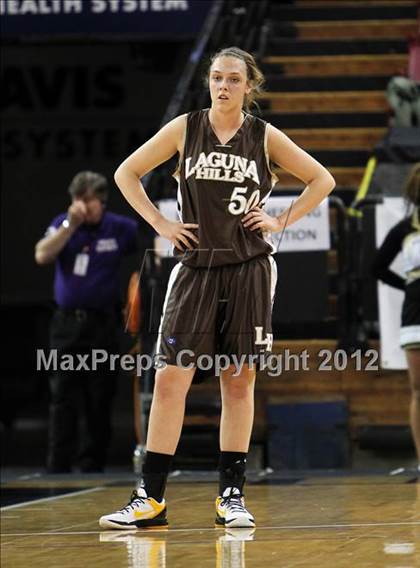 Thumbnail 2 in Bishop O'Dowd vs. Laguna Hills (CIF State D3 Final) photogallery.