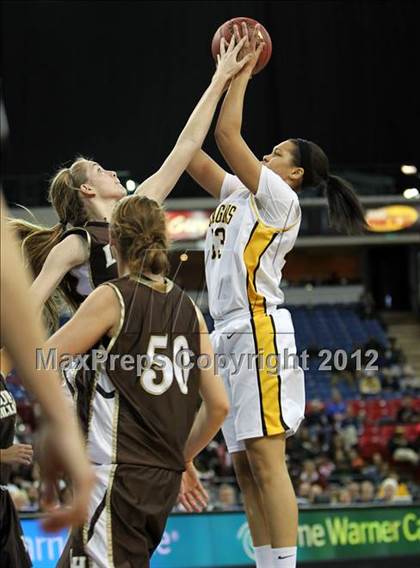 Thumbnail 2 in Bishop O'Dowd vs. Laguna Hills (CIF State D3 Final) photogallery.
