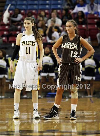 Thumbnail 3 in Bishop O'Dowd vs. Laguna Hills (CIF State D3 Final) photogallery.