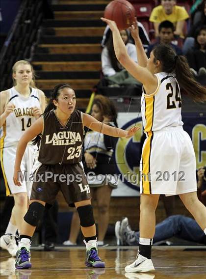 Thumbnail 2 in Bishop O'Dowd vs. Laguna Hills (CIF State D3 Final) photogallery.
