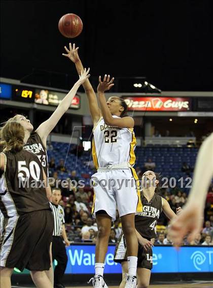 Thumbnail 3 in Bishop O'Dowd vs. Laguna Hills (CIF State D3 Final) photogallery.
