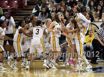 Thumbnail 2 in Bishop O'Dowd vs. Laguna Hills (CIF State D3 Final) photogallery.