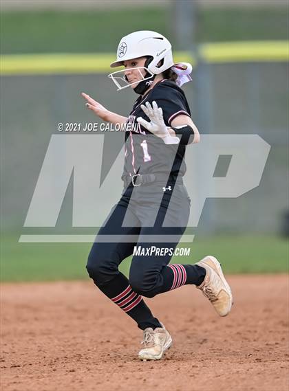 Thumbnail 3 in Churchill vs Johnson photogallery.