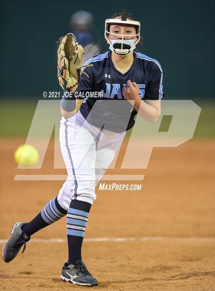 Thumbnail 3 in Churchill vs Johnson photogallery.