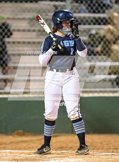 Thumbnail 2 in Churchill vs Johnson photogallery.