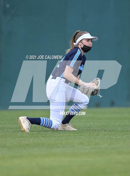 Thumbnail 1 in Churchill vs Johnson photogallery.