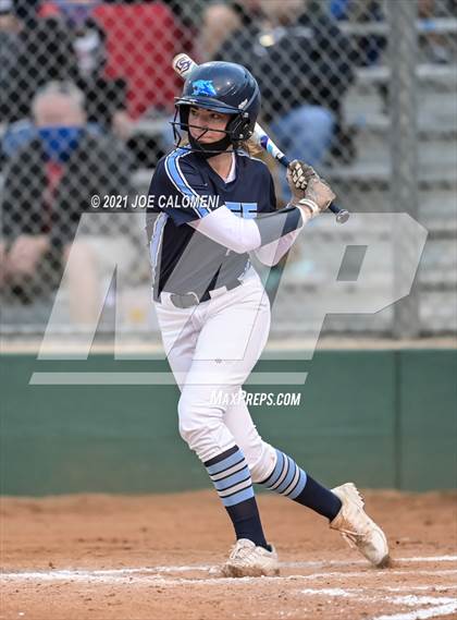 Thumbnail 3 in Churchill vs Johnson photogallery.