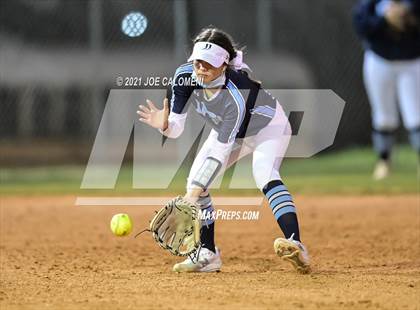 Thumbnail 3 in Churchill vs Johnson photogallery.