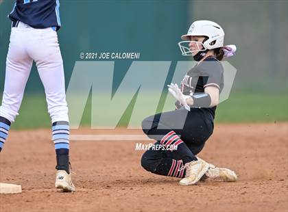 Thumbnail 3 in Churchill vs Johnson photogallery.