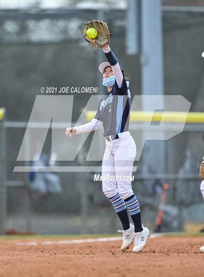 Thumbnail 1 in Churchill vs Johnson photogallery.