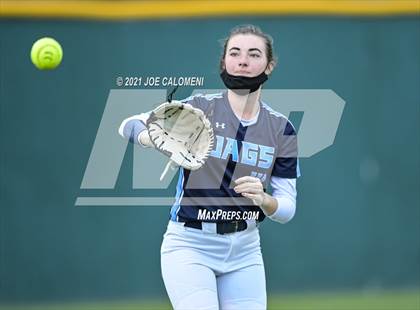 Thumbnail 3 in Churchill vs Johnson photogallery.