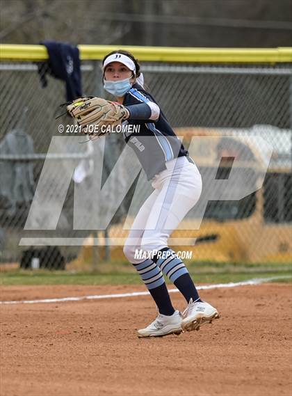 Thumbnail 3 in Churchill vs Johnson photogallery.