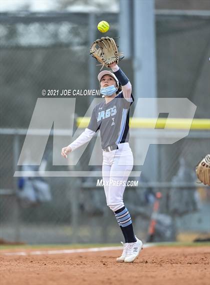 Thumbnail 3 in Churchill vs Johnson photogallery.