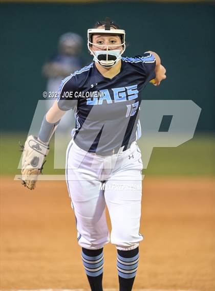 Thumbnail 3 in Churchill vs Johnson photogallery.