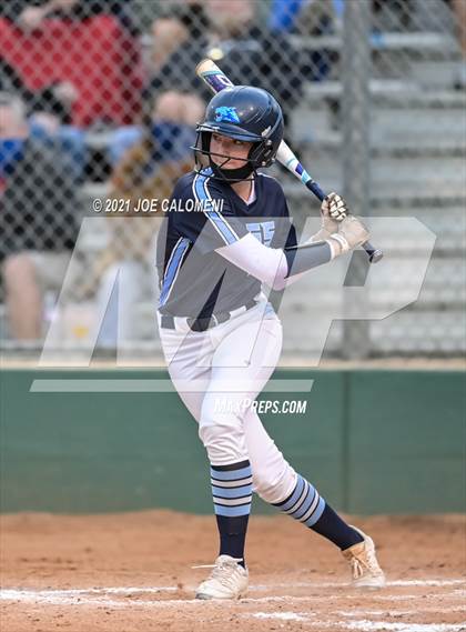 Thumbnail 2 in Churchill vs Johnson photogallery.