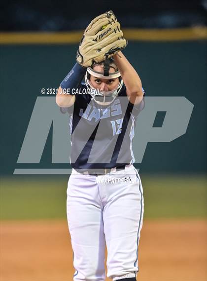 Thumbnail 3 in Churchill vs Johnson photogallery.