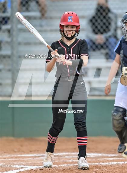 Thumbnail 3 in Churchill vs Johnson photogallery.