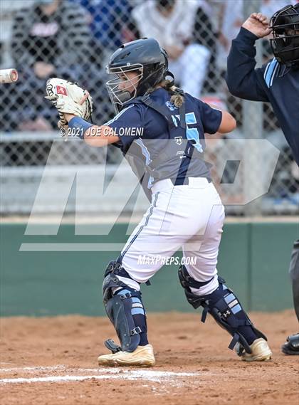 Thumbnail 3 in Churchill vs Johnson photogallery.