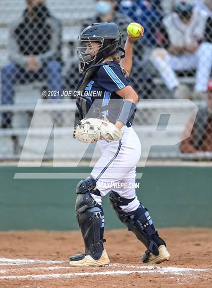 Thumbnail 3 in Churchill vs Johnson photogallery.