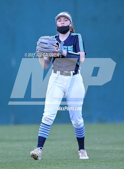 Thumbnail 2 in Churchill vs Johnson photogallery.