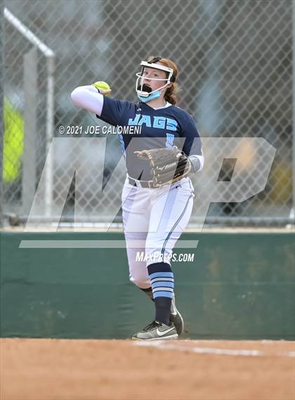 Thumbnail 3 in Churchill vs Johnson photogallery.