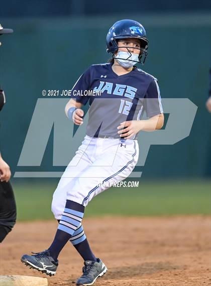 Thumbnail 3 in Churchill vs Johnson photogallery.