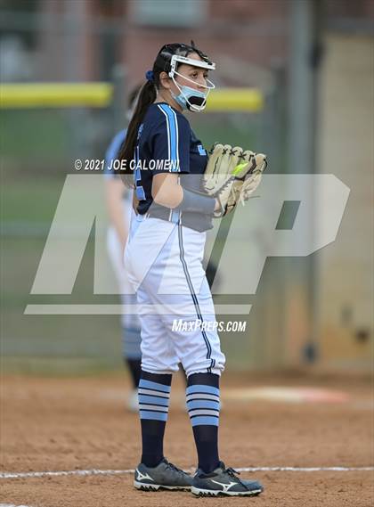 Thumbnail 2 in Churchill vs Johnson photogallery.