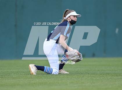 Thumbnail 3 in Churchill vs Johnson photogallery.