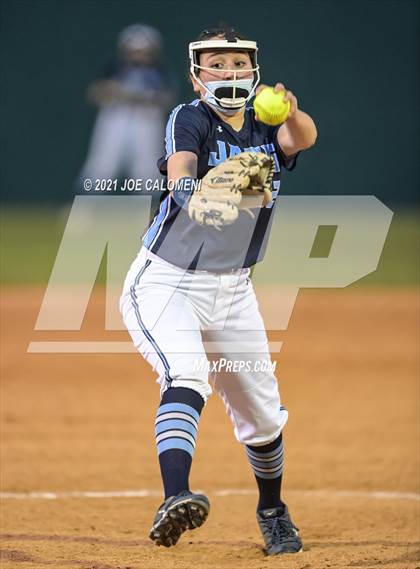 Thumbnail 1 in Churchill vs Johnson photogallery.