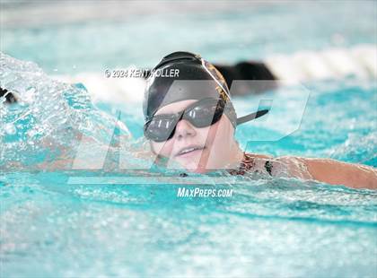 Thumbnail 3 in North Farmington vs. South Lyon (Black Hawk Invite) photogallery.
