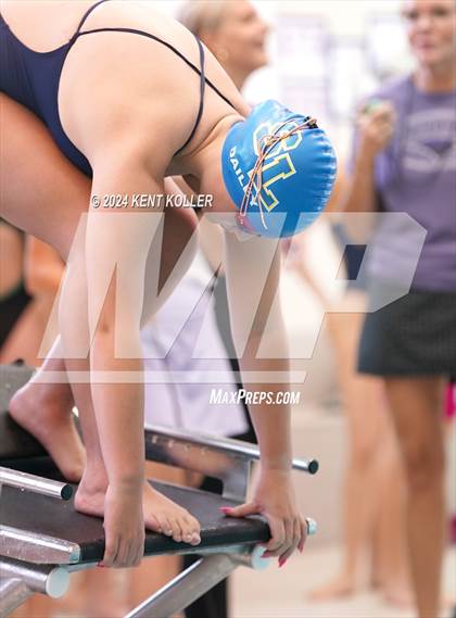 Thumbnail 2 in North Farmington vs. South Lyon (Black Hawk Invite) photogallery.