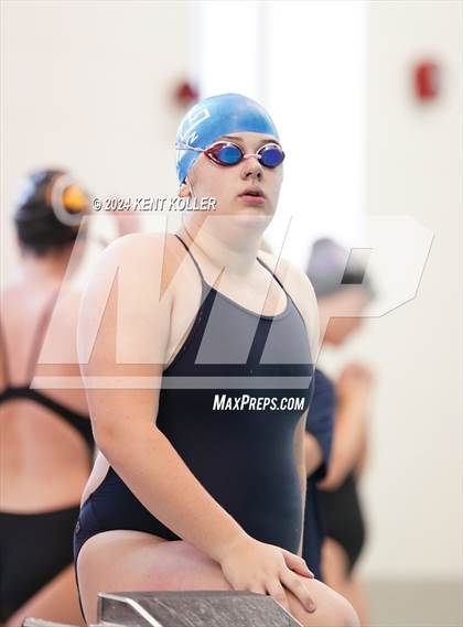 Thumbnail 3 in North Farmington vs. South Lyon (Black Hawk Invite) photogallery.