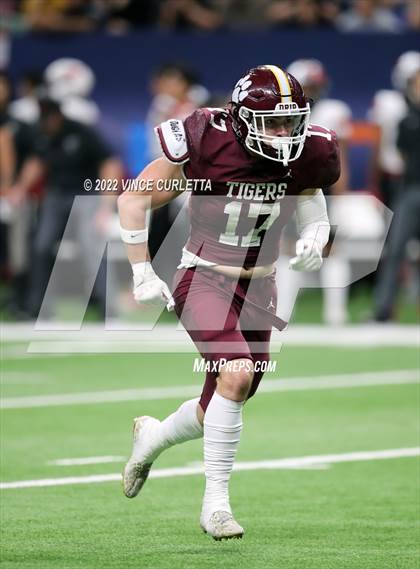 Thumbnail 2 in Harlingen @ Dripping Springs (UIL 6A Regional Playoff) photogallery.