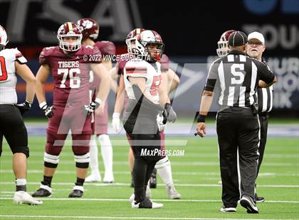 Thumbnail 2 in Harlingen @ Dripping Springs (UIL 6A Regional Playoff) photogallery.