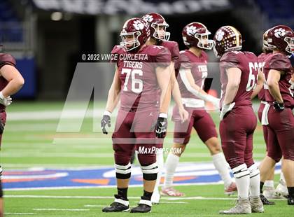 Thumbnail 1 in Harlingen @ Dripping Springs (UIL 6A Regional Playoff) photogallery.
