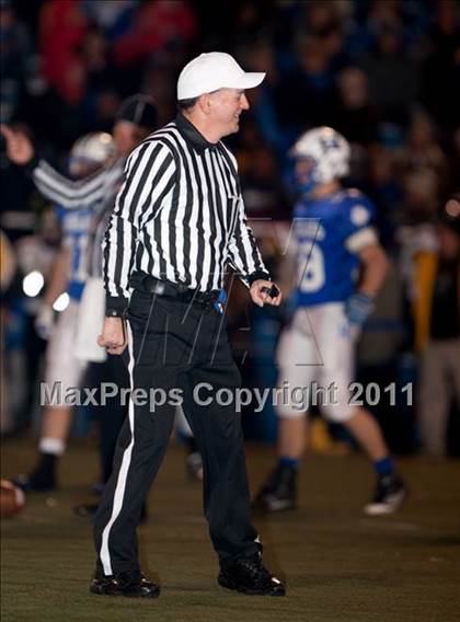 Thumbnail 1 in Highlands vs. Johnson Central (Class 4A KHSAA Commonwealth Gridiron Bowl) photogallery.
