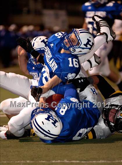 Thumbnail 2 in Highlands vs. Johnson Central (Class 4A KHSAA Commonwealth Gridiron Bowl) photogallery.