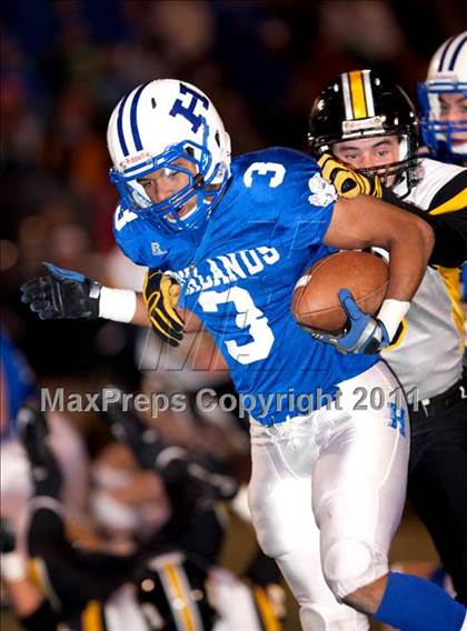 Thumbnail 1 in Highlands vs. Johnson Central (Class 4A KHSAA Commonwealth Gridiron Bowl) photogallery.